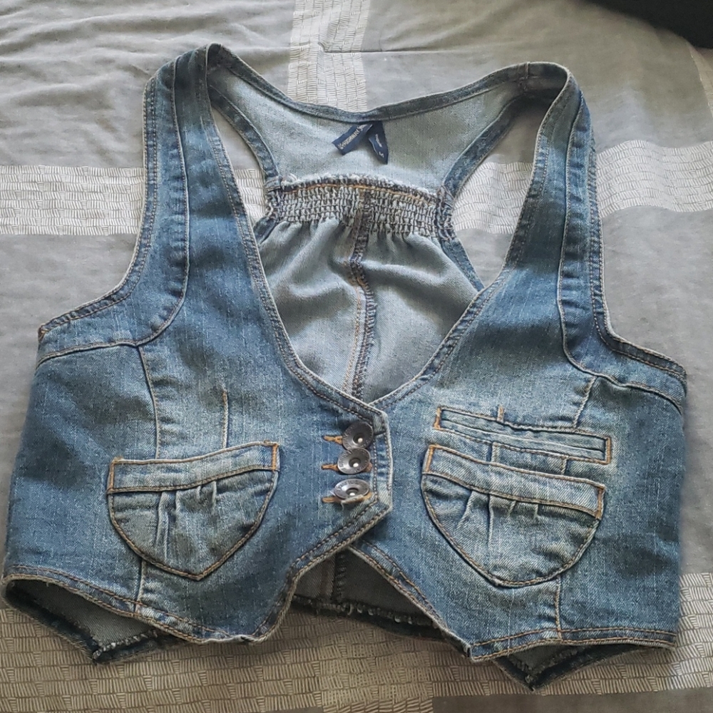 Jean Vest